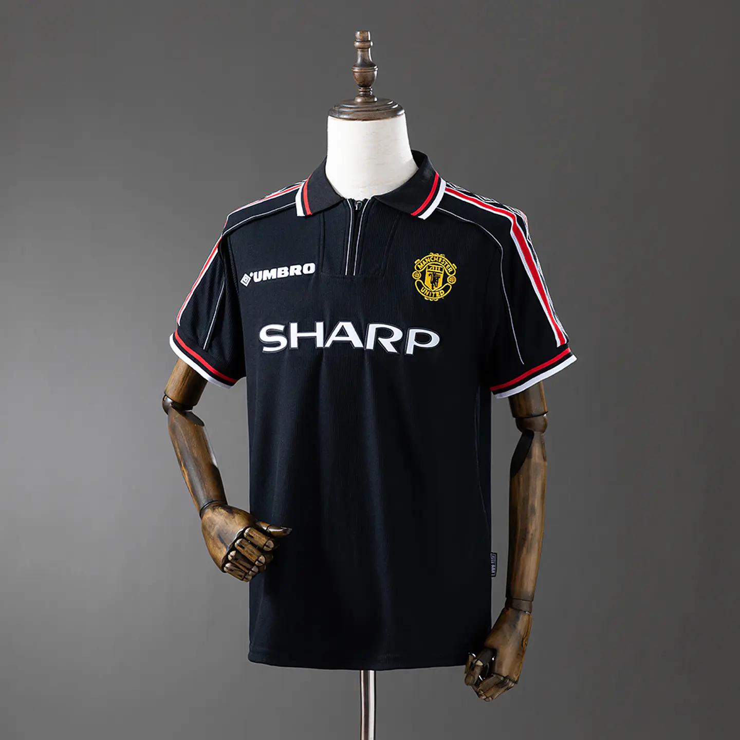 MANCHESTER UNITED Retro 98/99 (Black Kit) 1