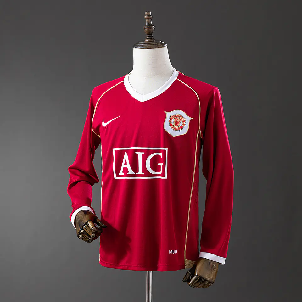 MANCHESTER UNITED 06/07 Retro (Manga Comprida) 1