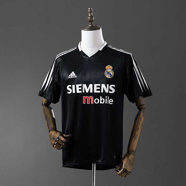 REAL MADRID Retro 04/05 (Away Kit) 1
