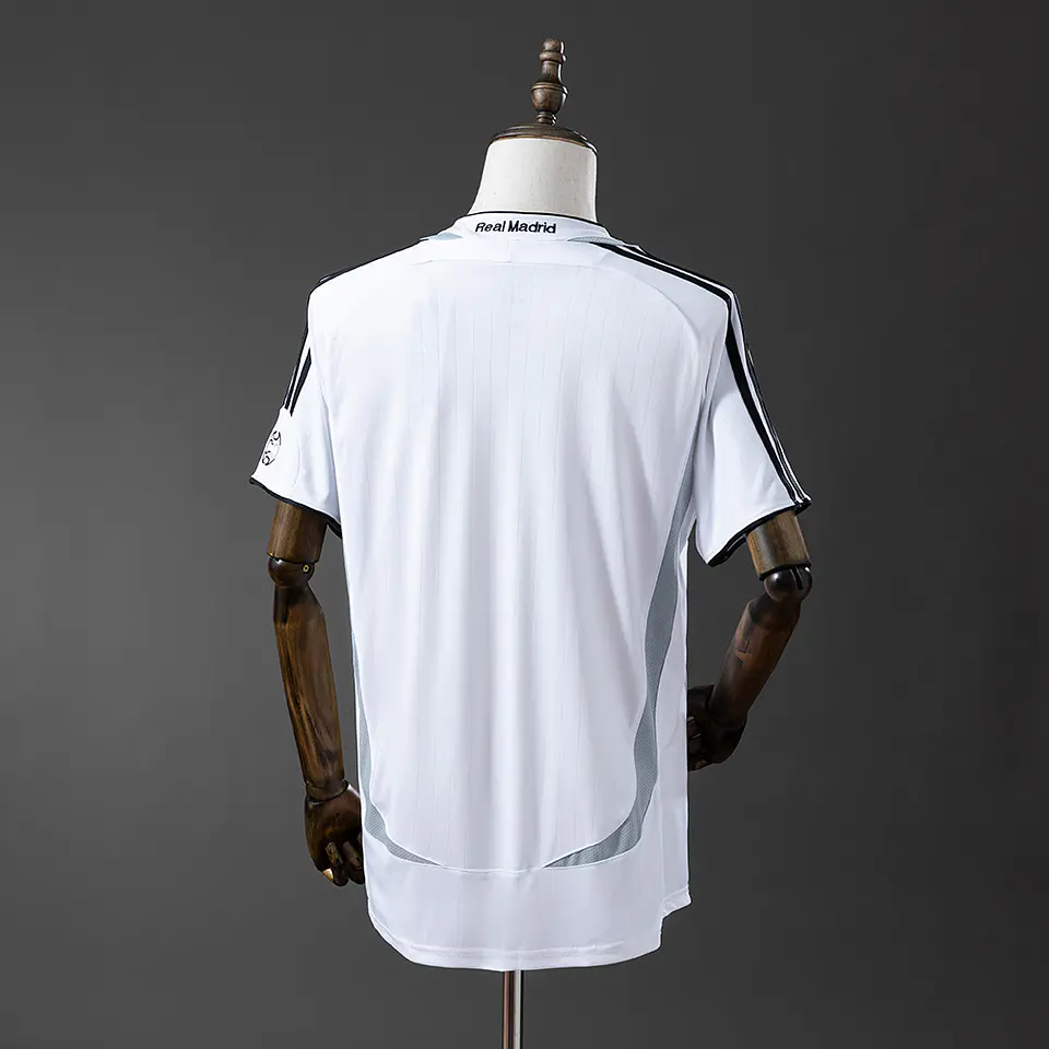 REAL MADRID Retro 06/07 (Home Kit) 2