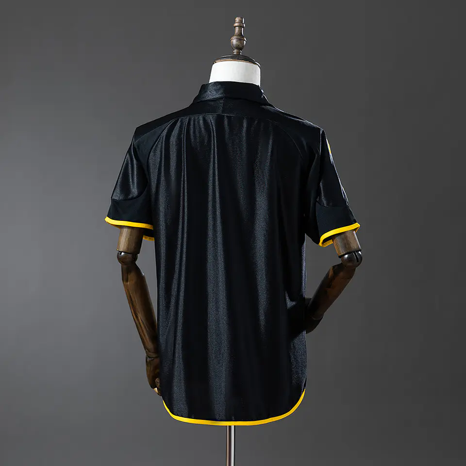 REAL MADRID Retro 99/01 (Away Kit) 2