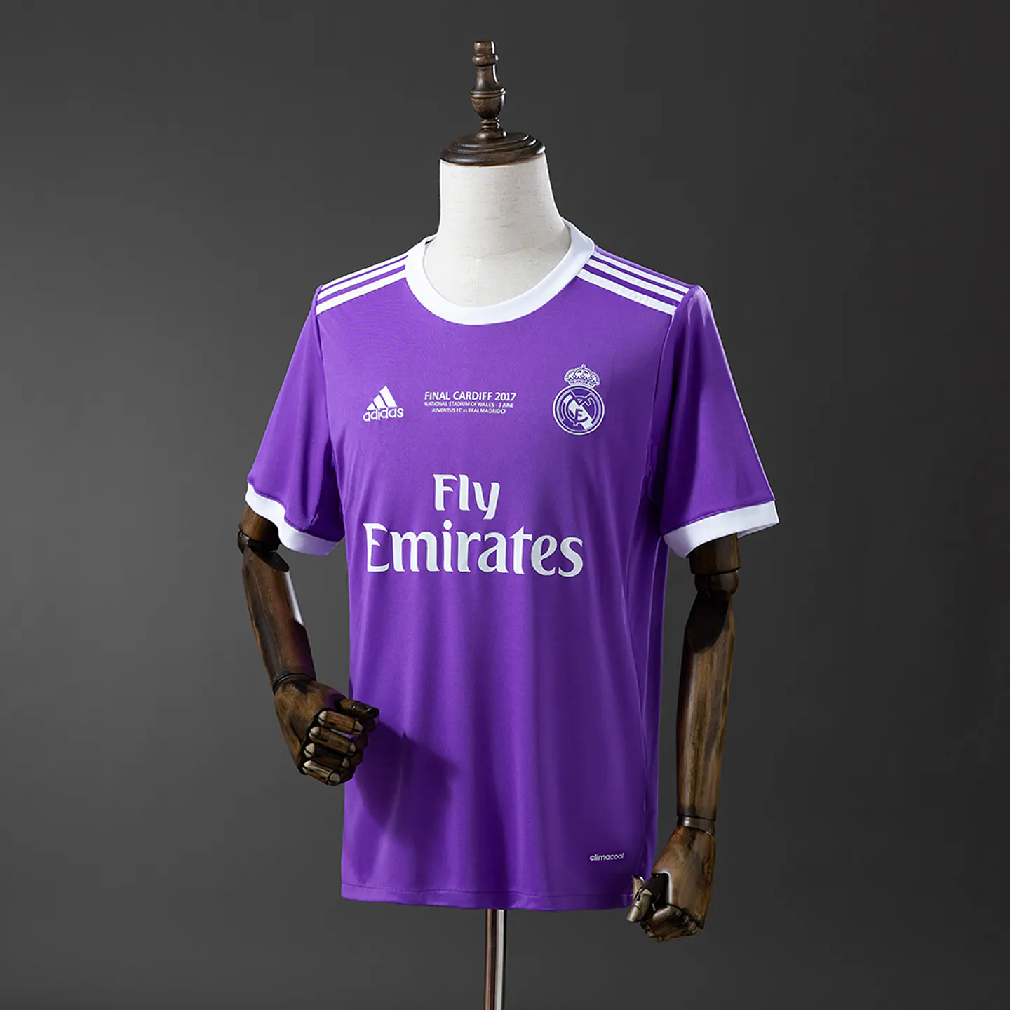 REAL MADRID Retro 16/17 (Away Kit) 1