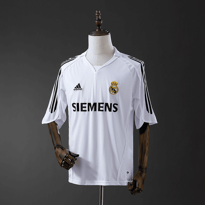 REAL MADRID Retro 05/06 (Home Kit)  1