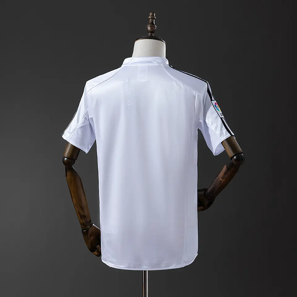 REAL MADRID Retro 04/05 (Home Kit) 2