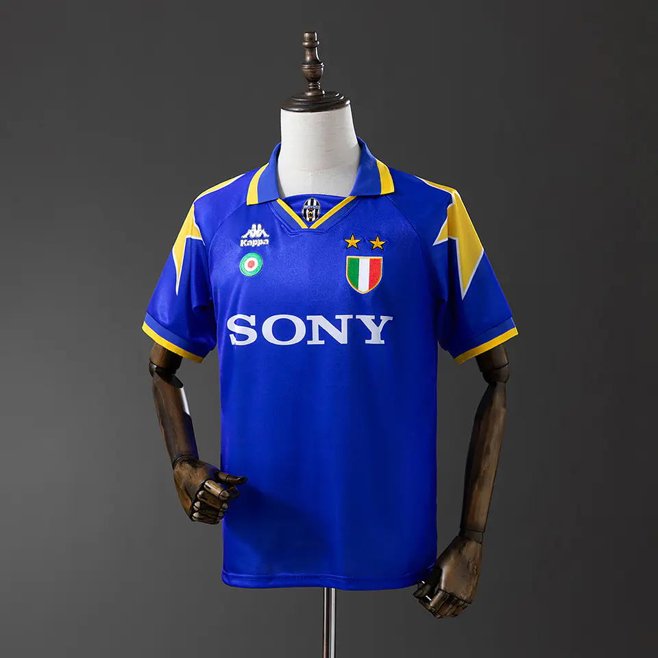 JUVENTUS FC 95/97 Retro (Away Kit) 1