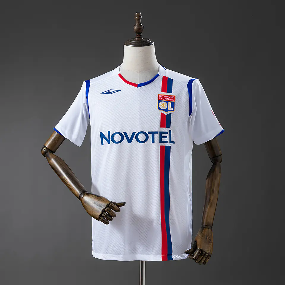 LYON FC 08/09 Retro (Home Kit) 1