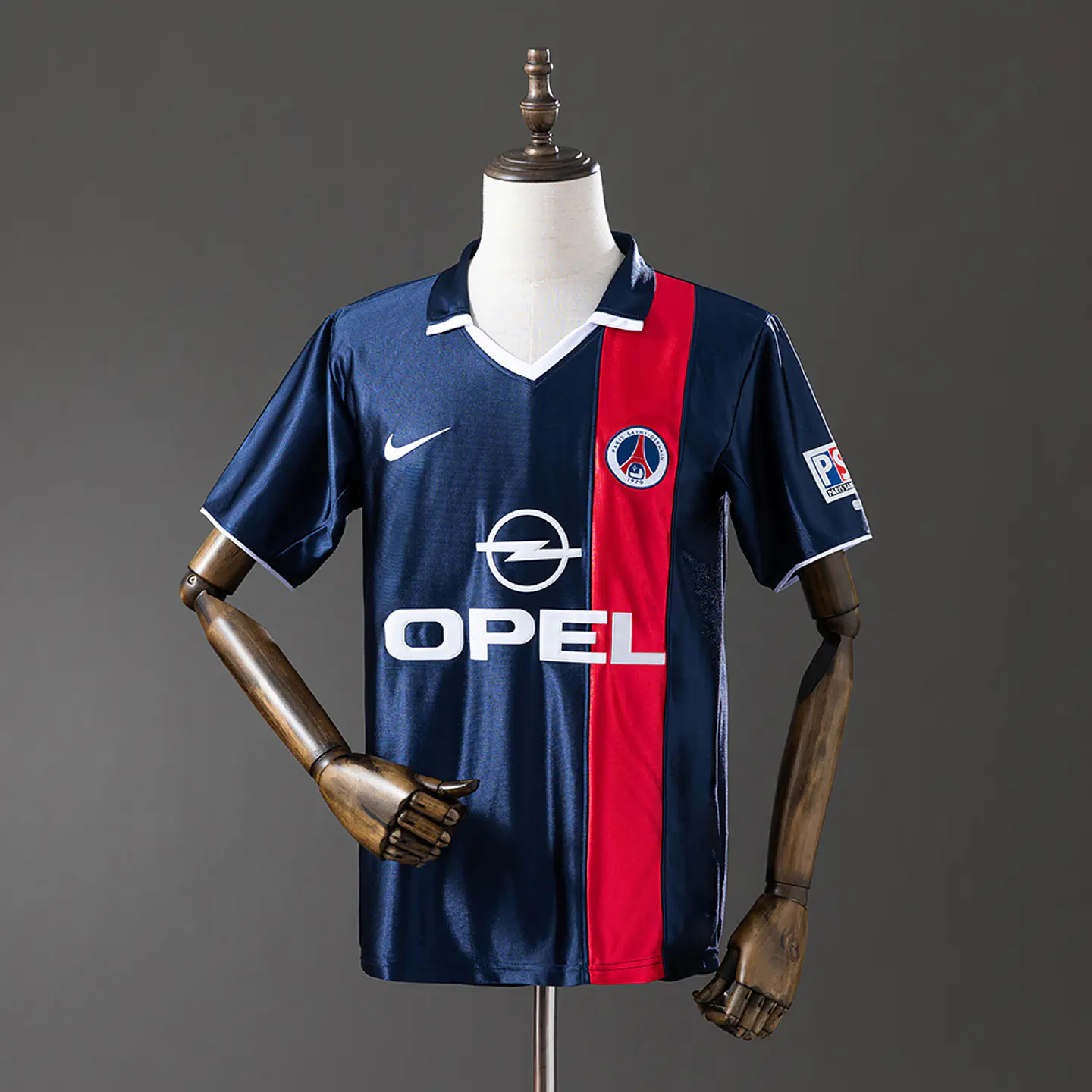 PSG 01/02 Retro (Home Kit) 1