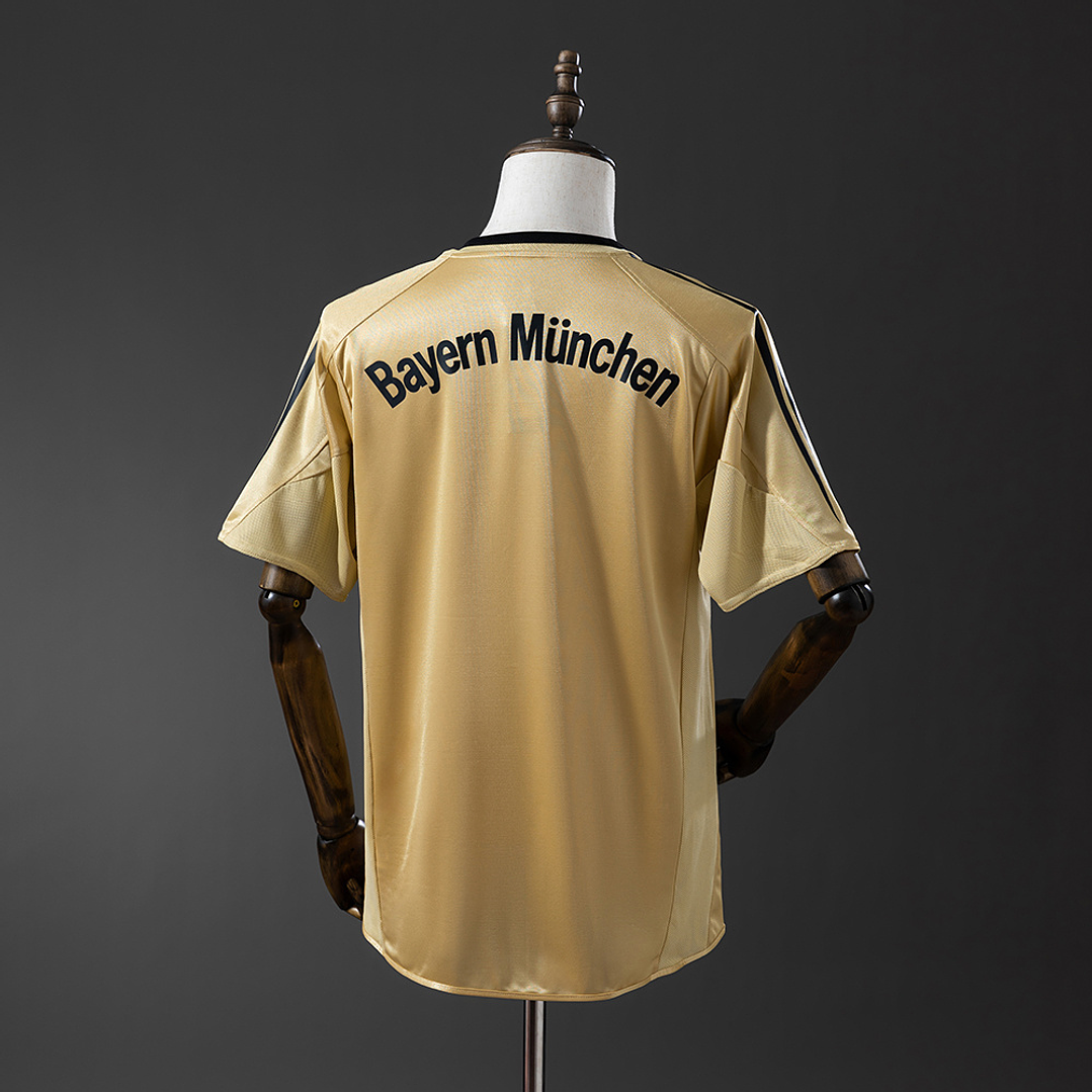 BAYERN MUNICH Retro 04/05 (Away Kit) 2