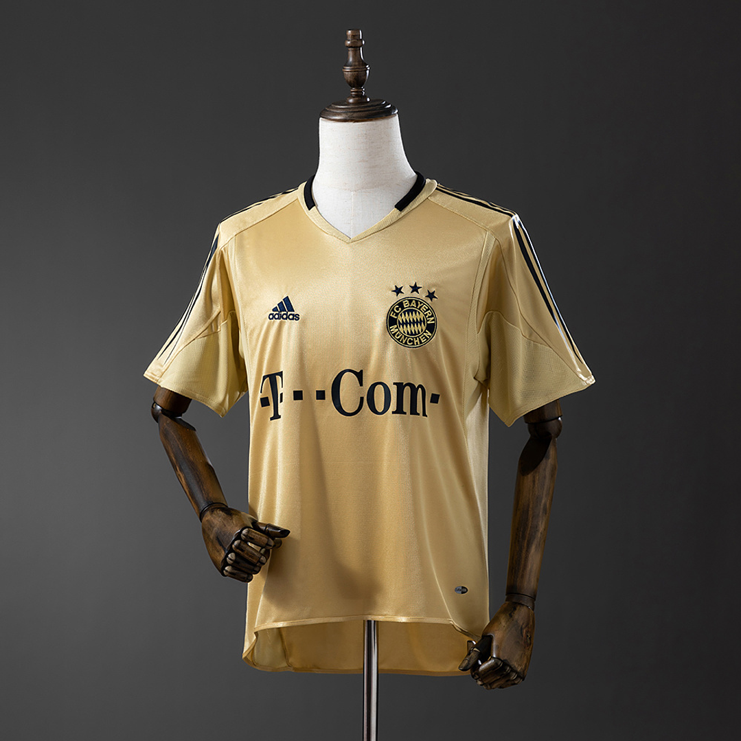 BAYERN MUNICH Retro 04/05 (Away Kit) 1