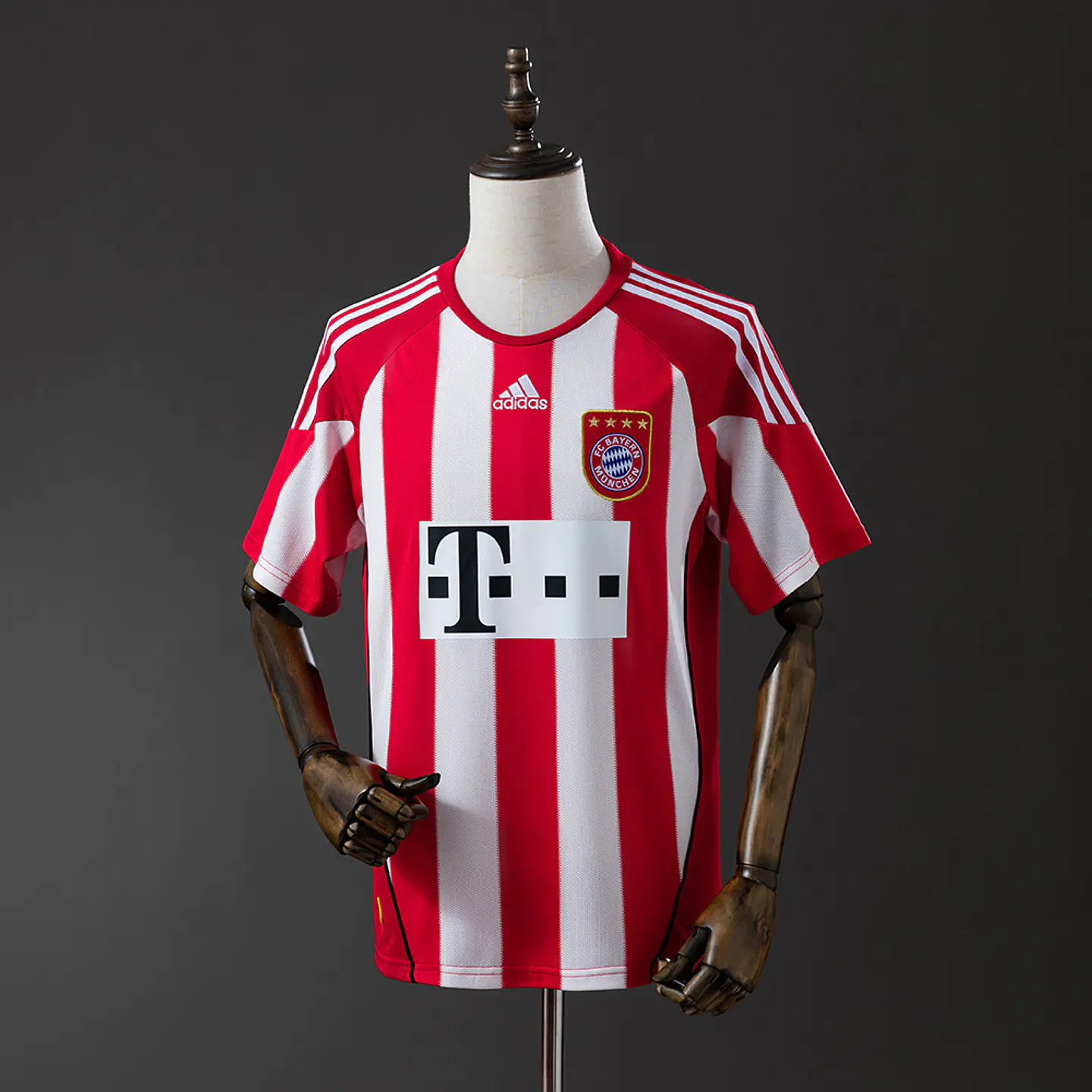 BAYERN MUNICH Retro 10/11 (Home Kit) 1