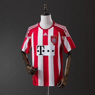 BAYERN MUNICH Retro 10/11 (Home Kit)