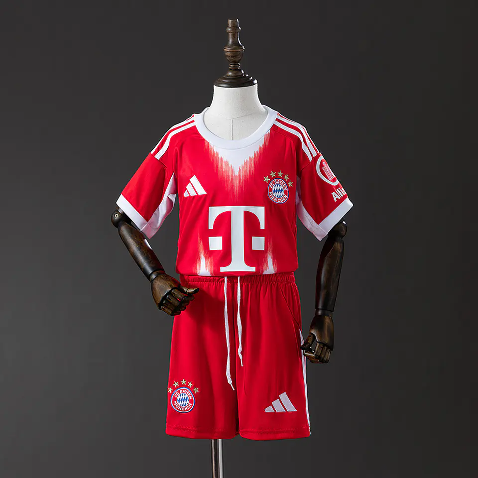 BAYERN MUNICH 25/26 (Home Kit Criança) 1