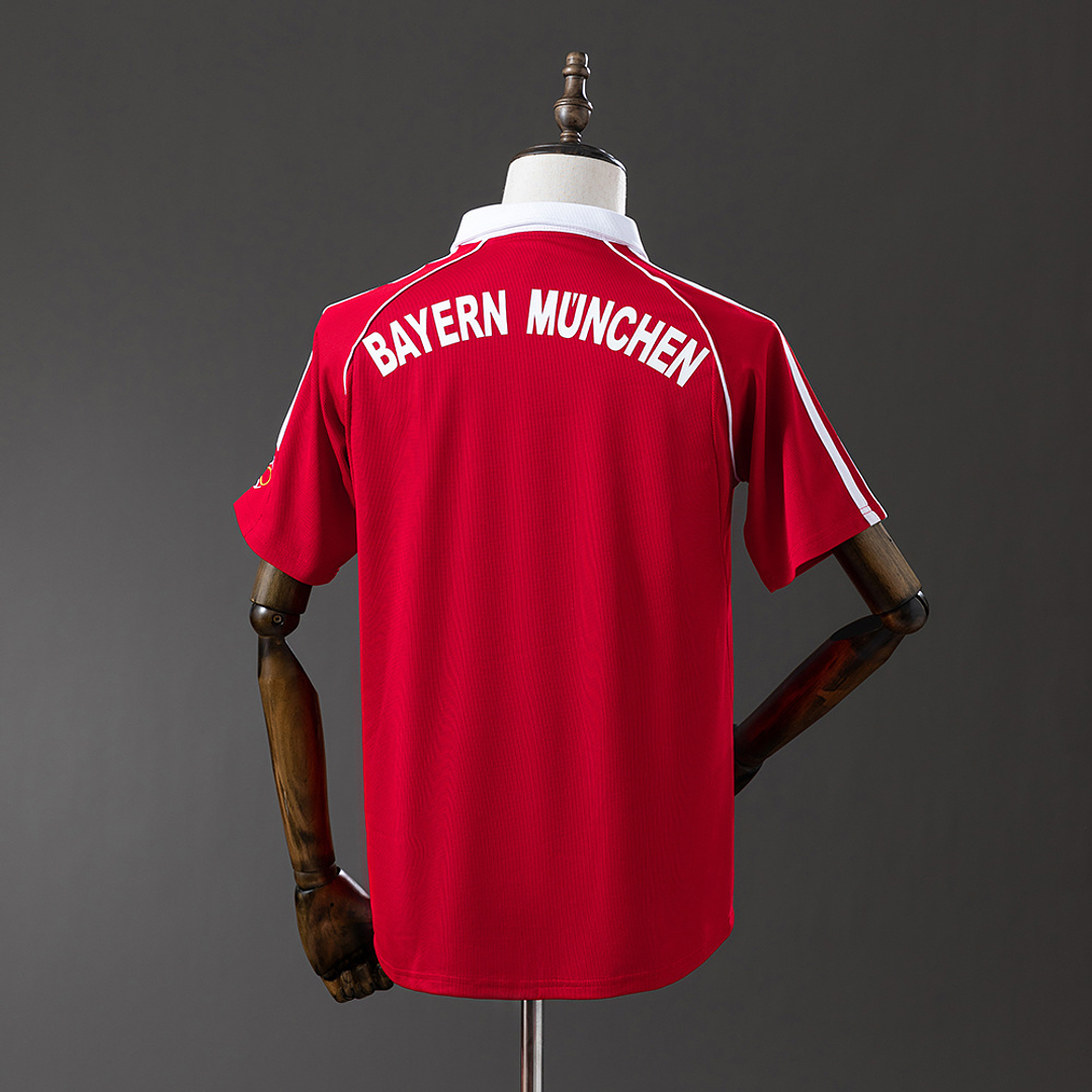BAYERN MUNICH 06/07 Retro (Home Kit) 2
