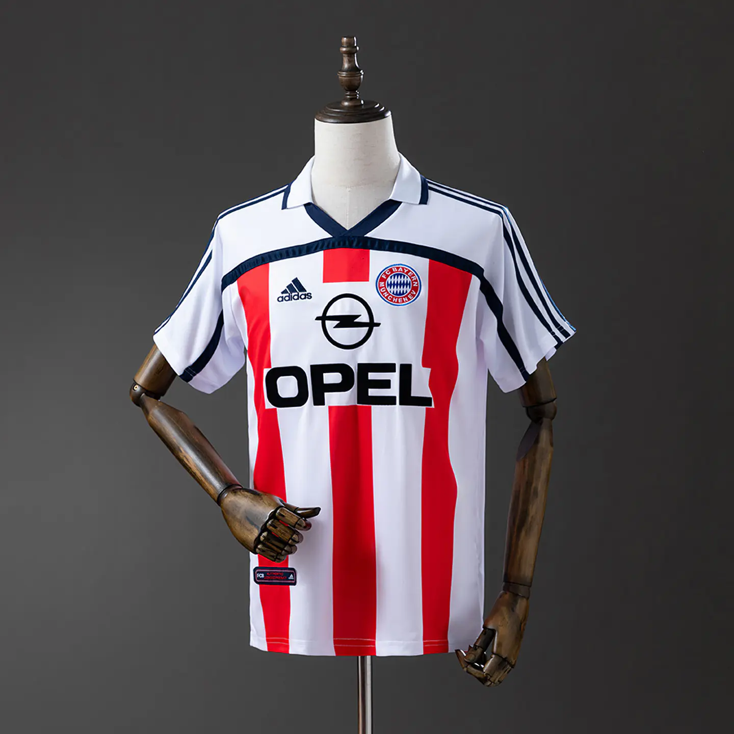 BAYERN MUNICH Retro 00/02 (Home Kit) 1
