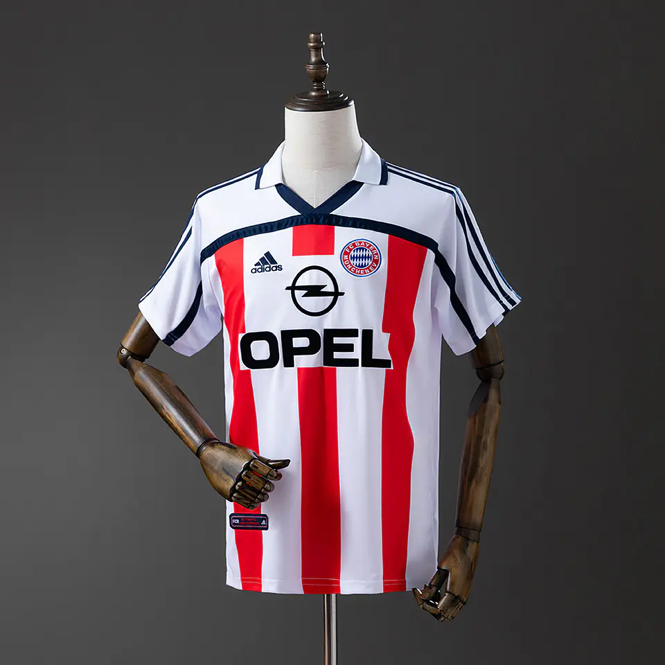 BAYERN MUNICH Retro 00/02 (Home Kit) 1