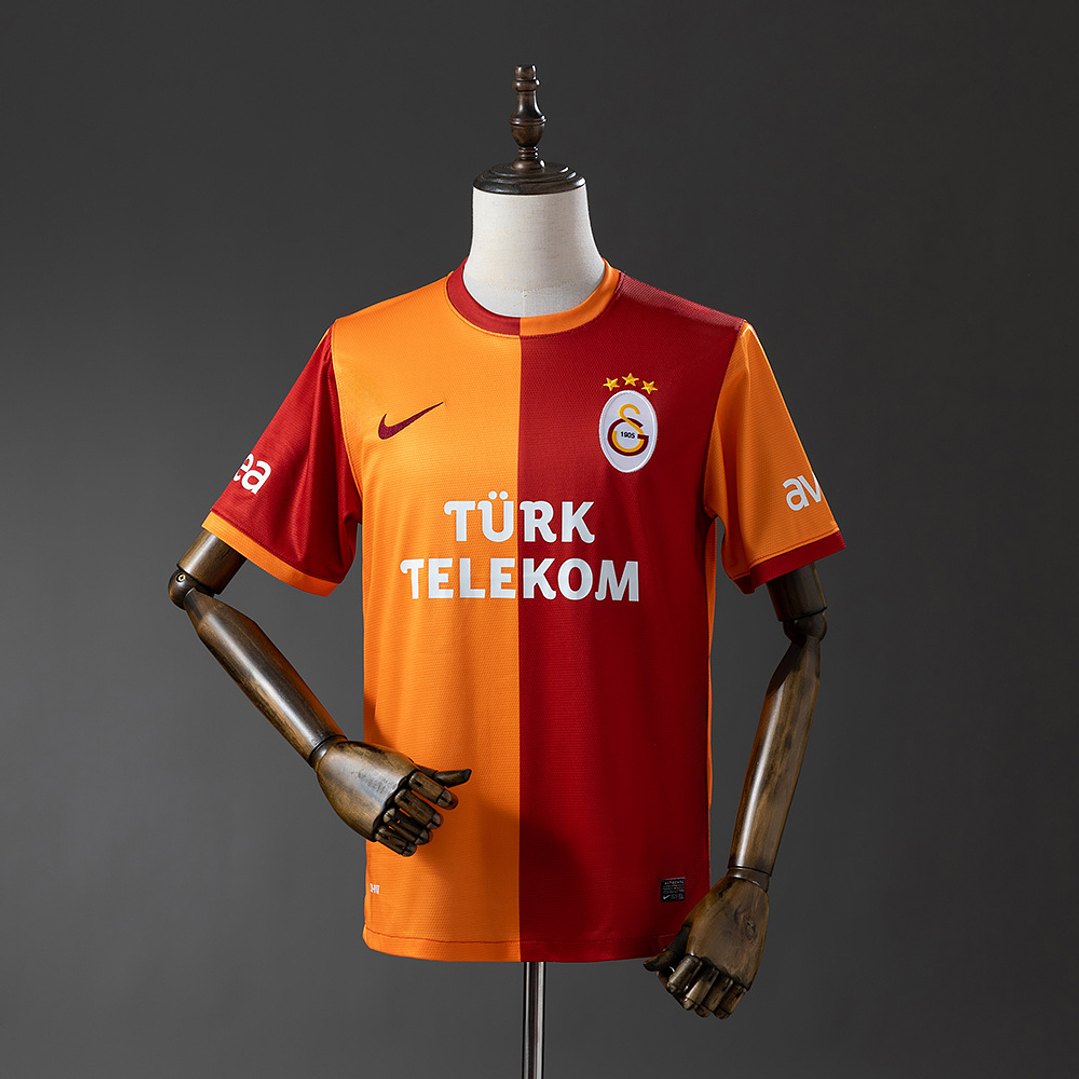 GALATASARAY 13/14 Retro (Home Kit) 1