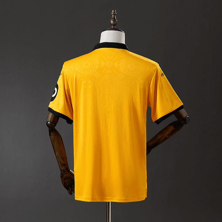 WOLVERHAMPTON 25/26 (Home Kit) 2