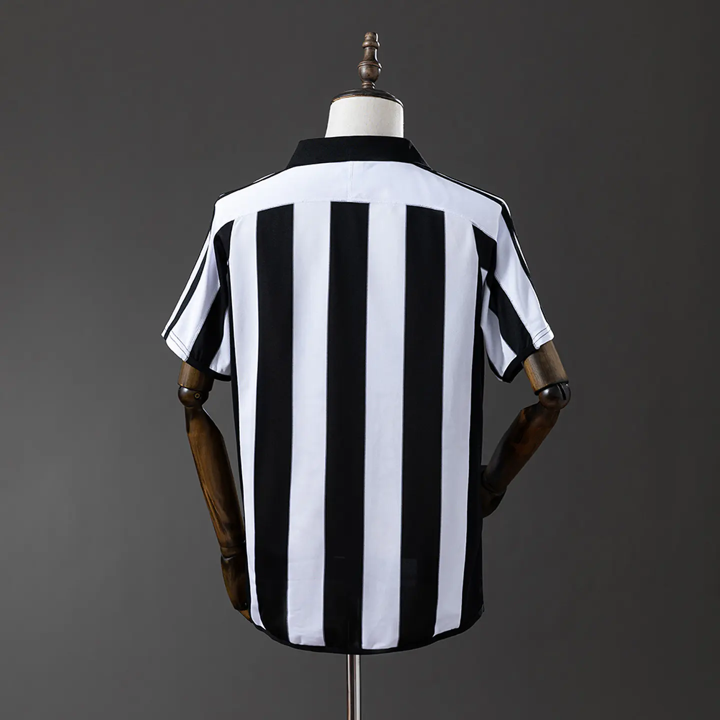 NEWCASTLE 03/05 Retro (Home Kit) 2