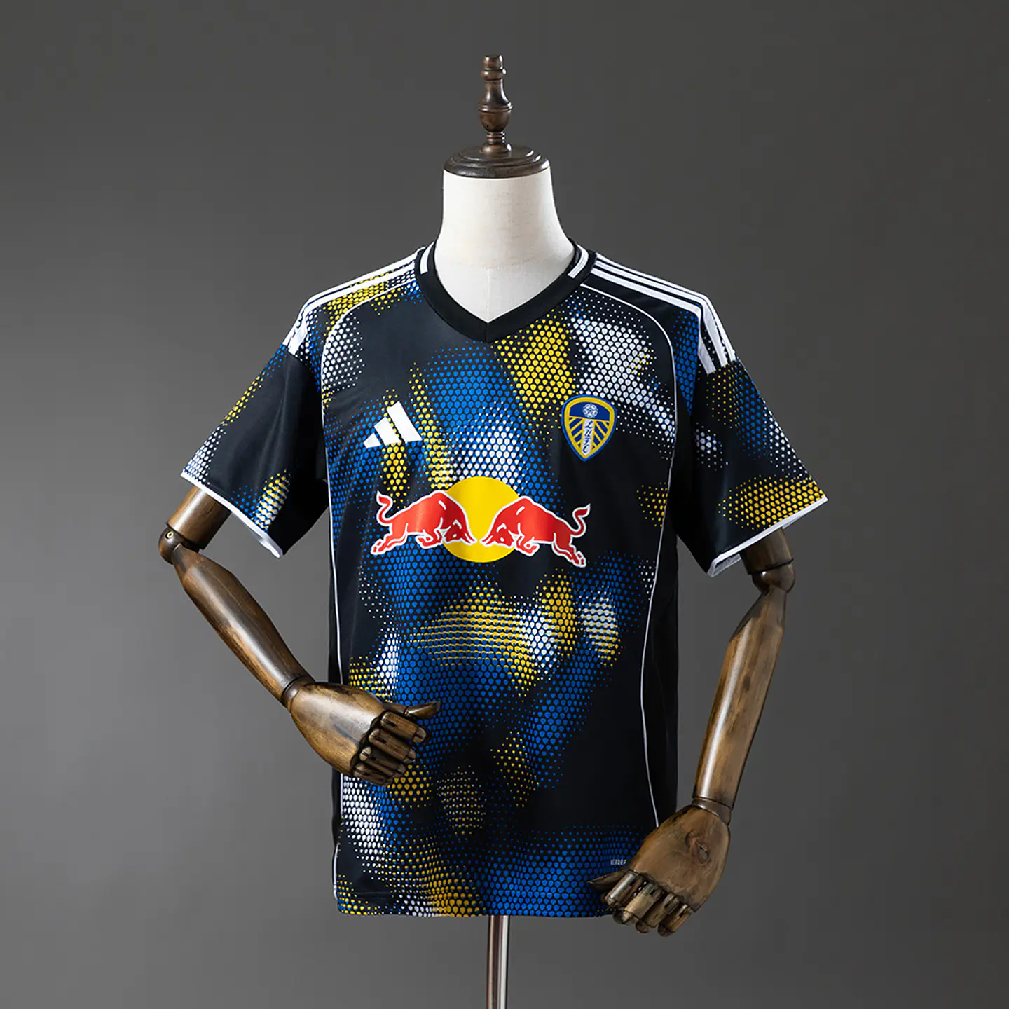LEEDS UNITED F. C. 25/26 (Third Kit) 1
