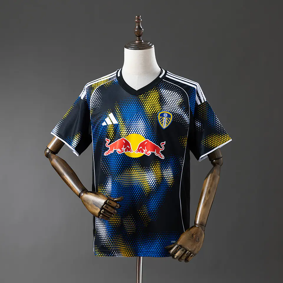 LEEDS UNITED F. C. 25/26 (Third Kit) 1
