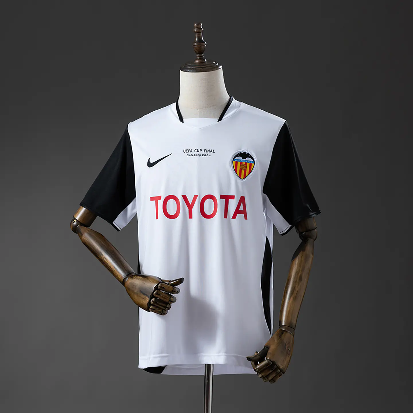 VALENCIA 03/04 Retro (Home Kit) 1
