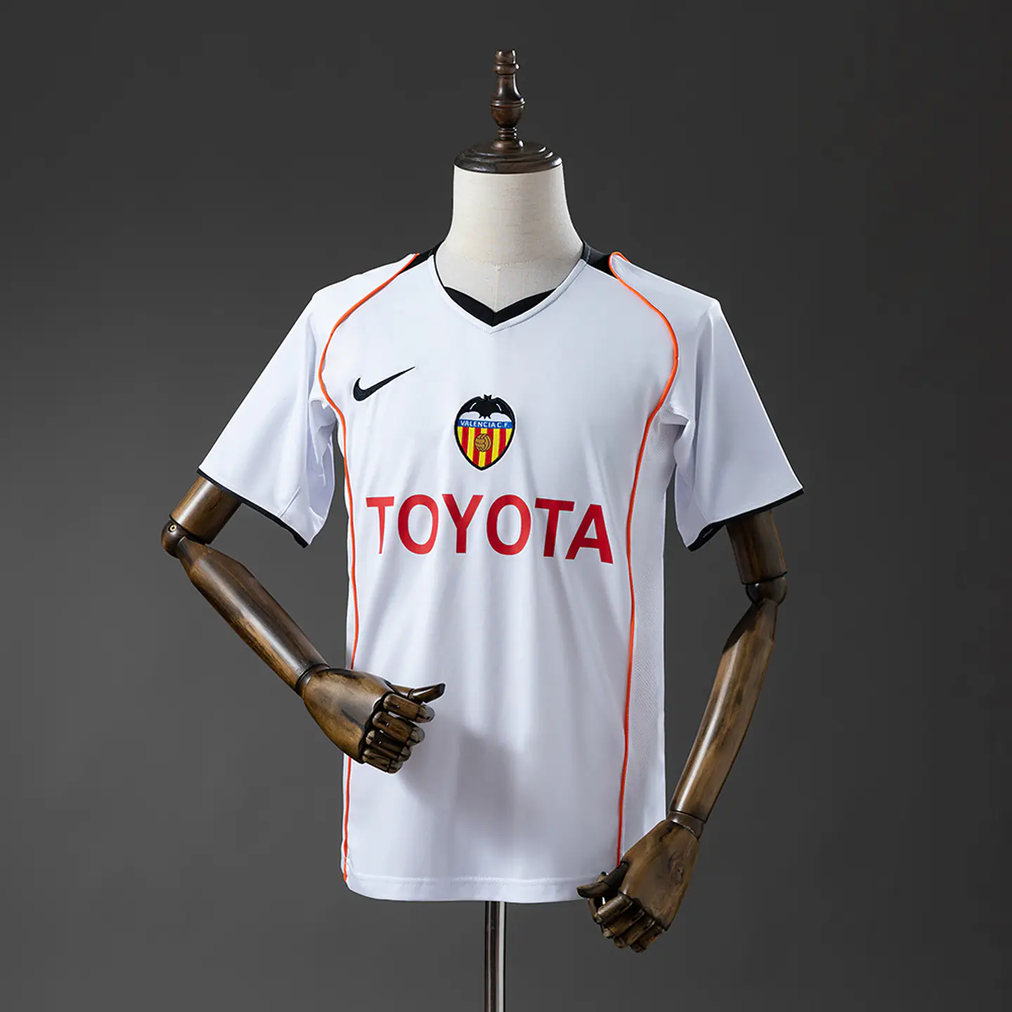 VALENCIA 04/05 Retro (Home Kit) 1