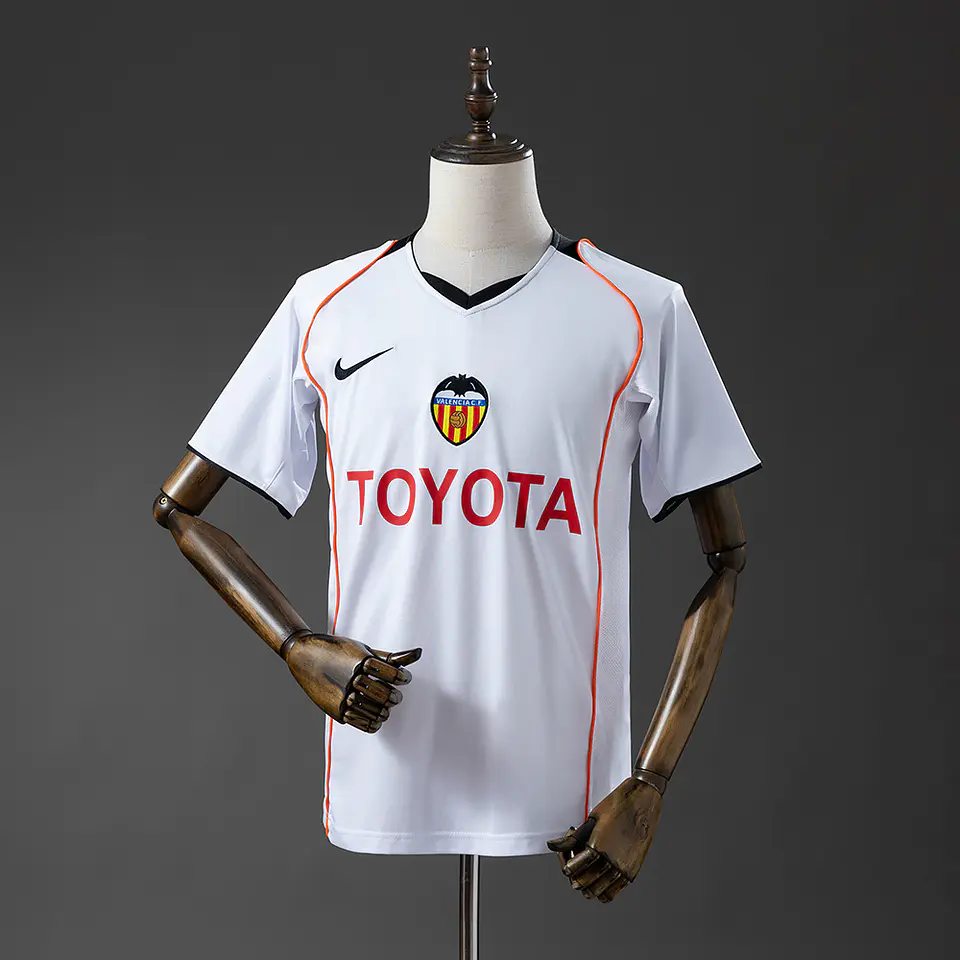 VALENCIA 04/05 Retro (Home Kit) 1