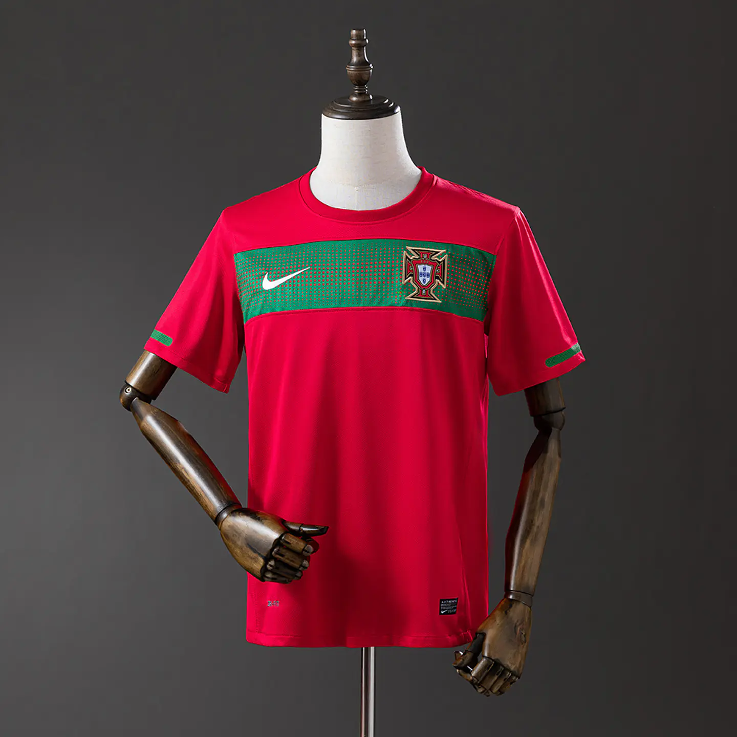 Portugal 2010 Retro (Home Kit) 1