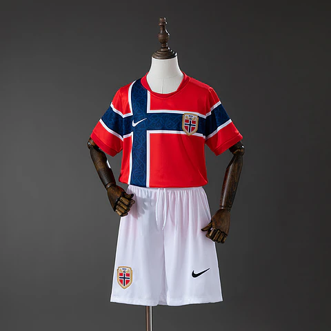 NORUEGA 2026 (Home Kit Criança)