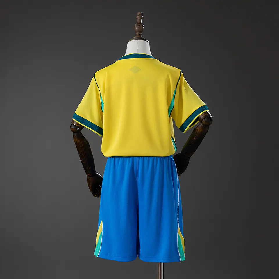 BRASIL 2026 (Home) Kit Criança 2