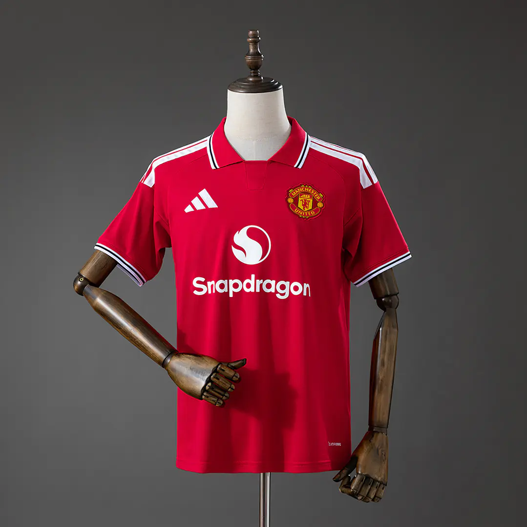MANCHESTER UNITED 26/27 (Home Kit) 1