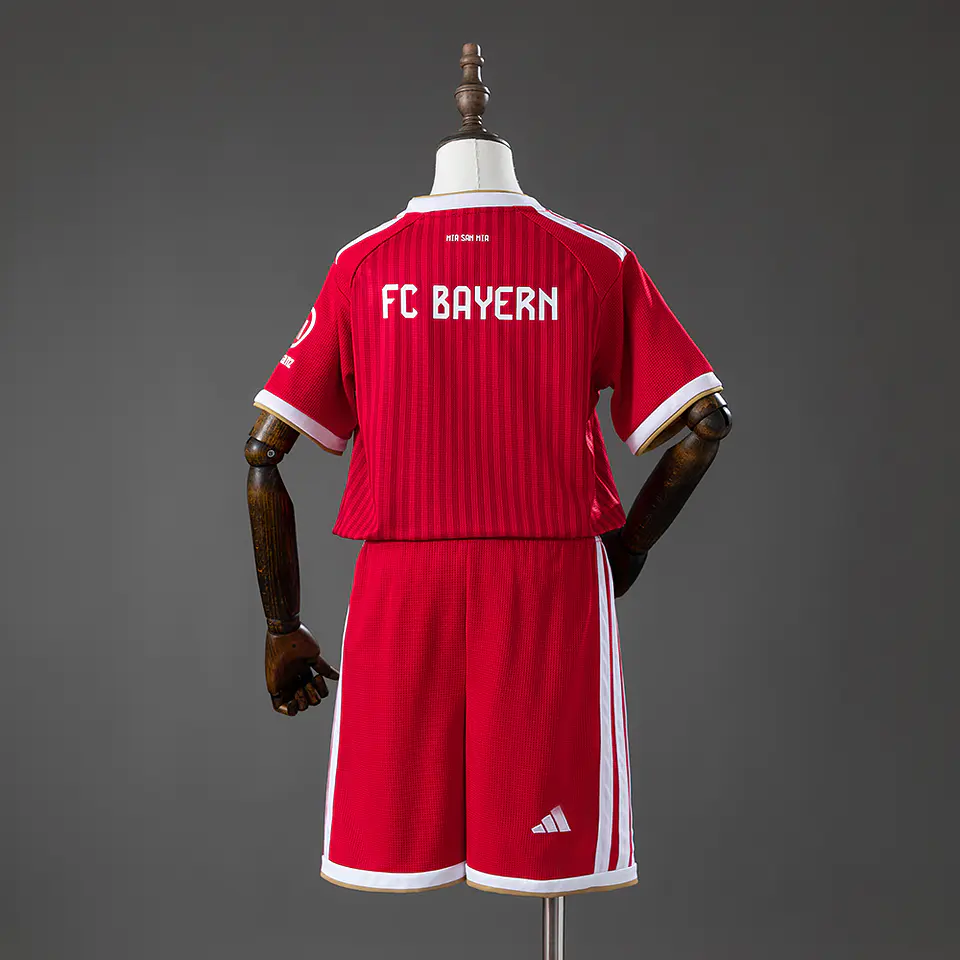 BAYERN MUNICH 26/27 (Home Kit) Criança 2