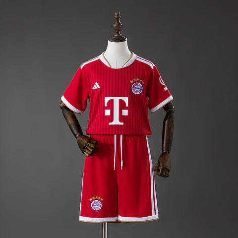 BAYERN MUNICH 26/27 (Home Kit) Criança
