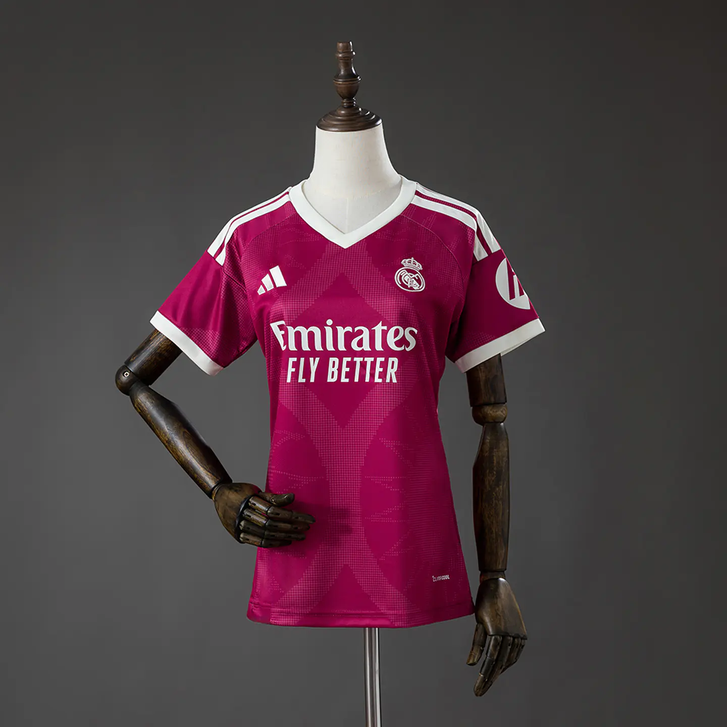 REAL MADRID 26/27 (Third Kit) Feminina 1