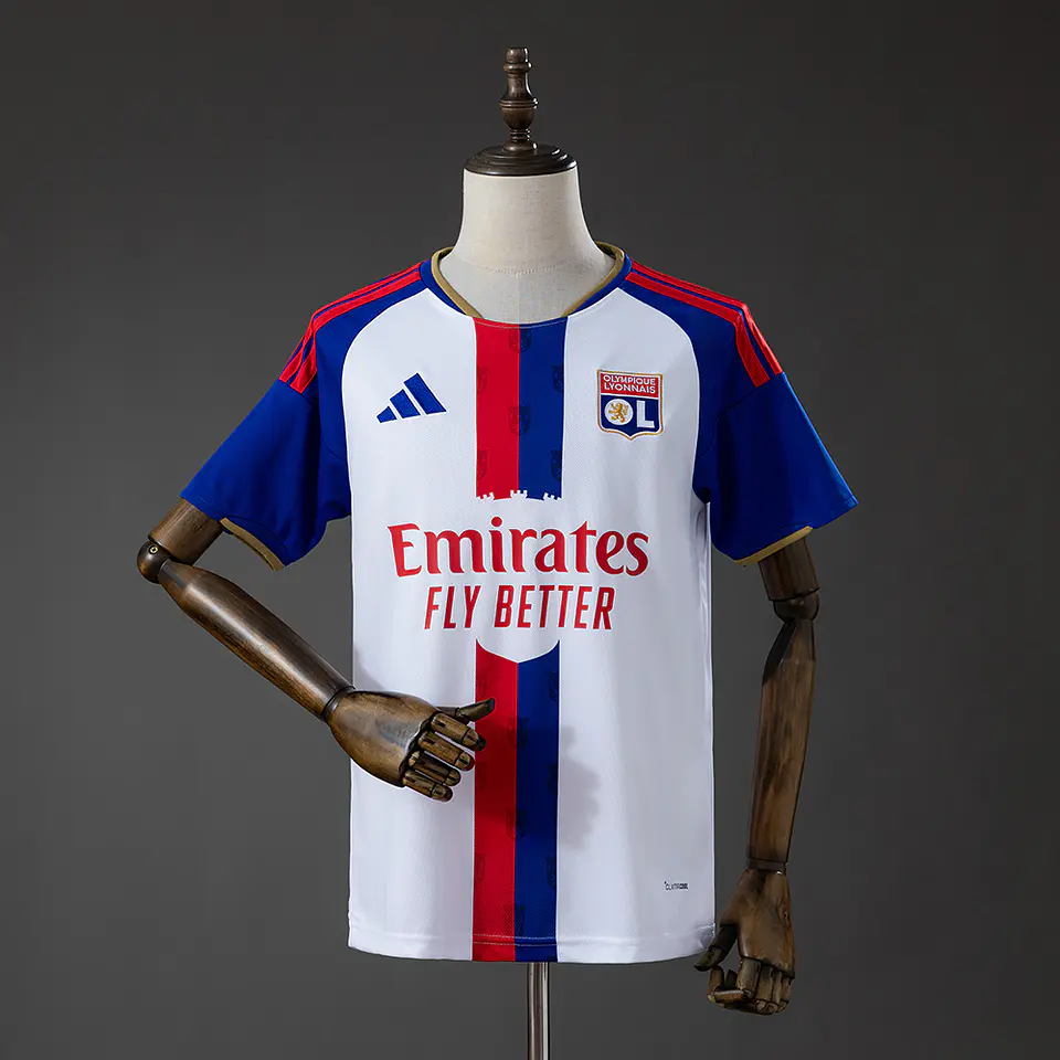 LYON 26/27 (Home Kit) 1