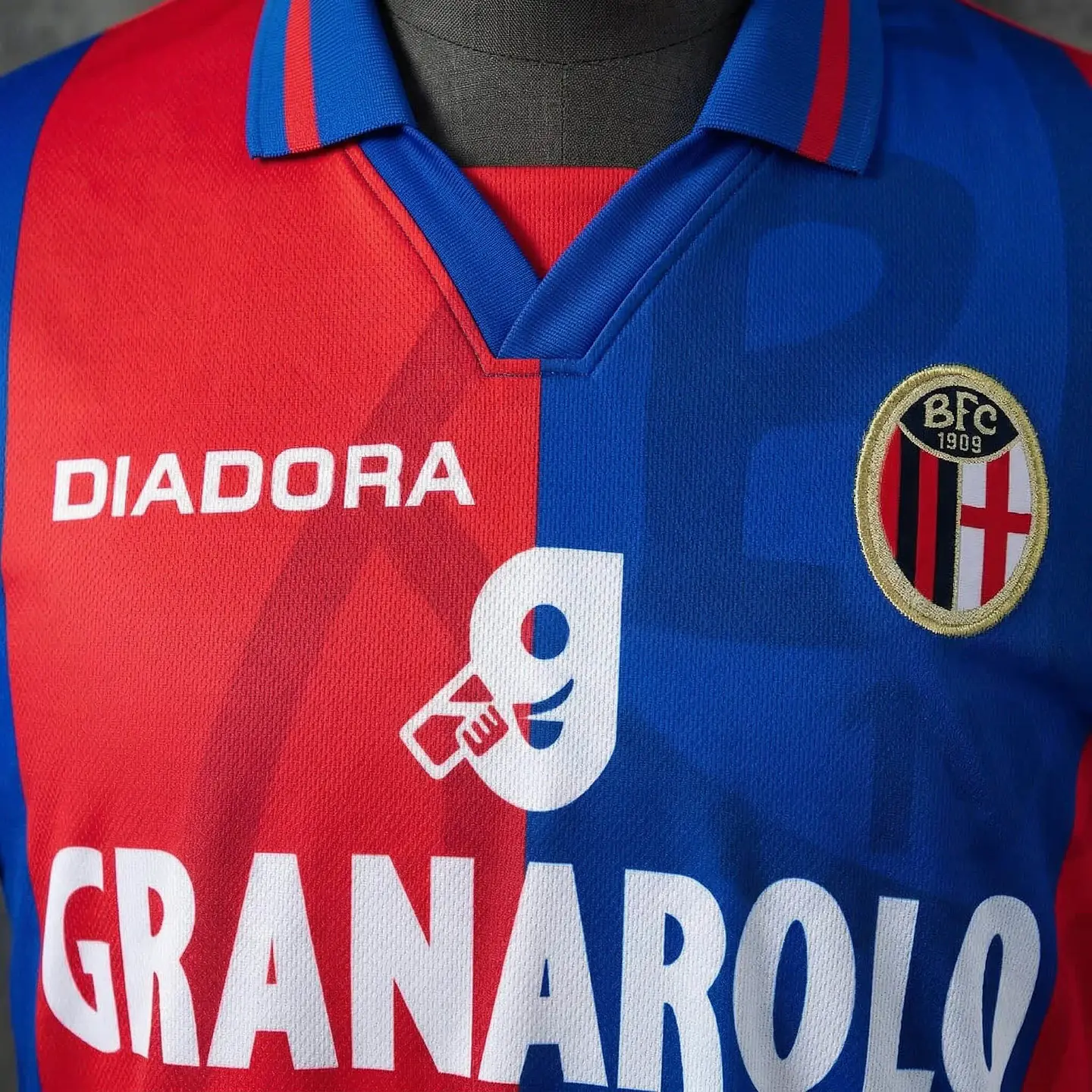 Bologna Retro 97/98 (Home Kit) 5