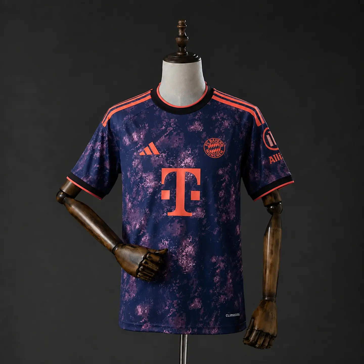 Bayern Munique 26/27 (Third Kit) 1