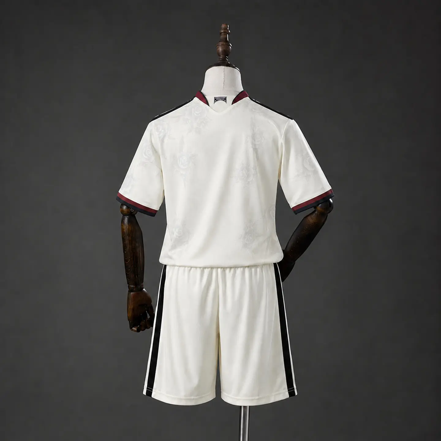 MANCHESTER UNITED 26/27 (Third) Kit Criança 2