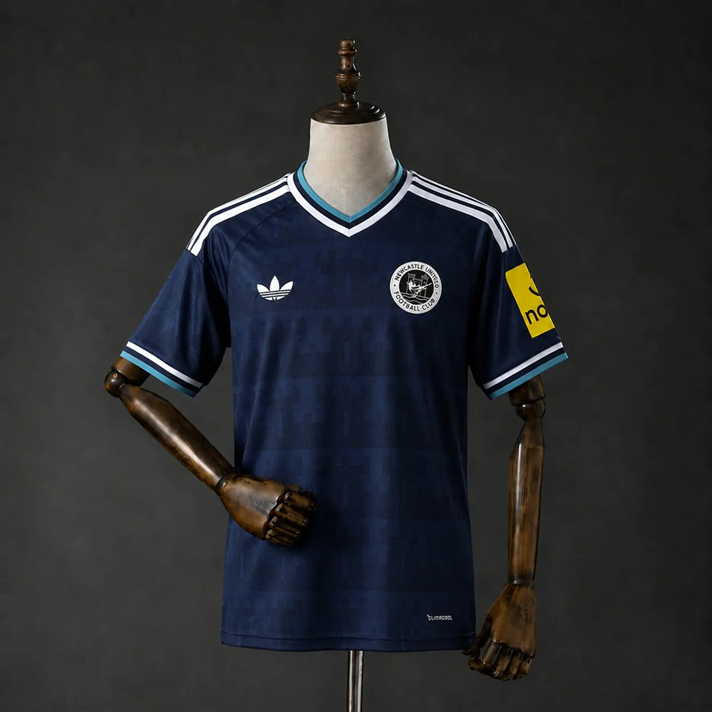 NEWCASTLE 26/27 (Away Kit) 1