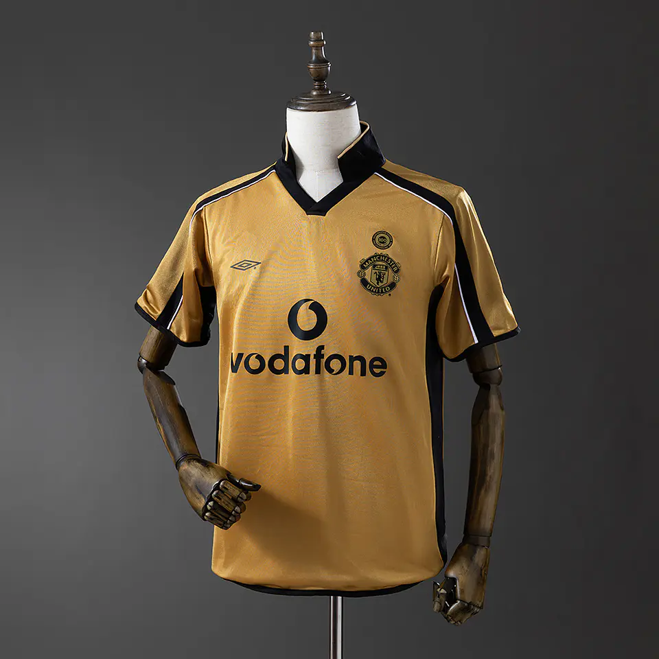 Manchester United Retro 2001/02 – 100th Anniversary | Dupla Face 🔴🏆 2