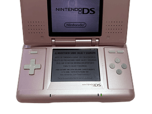 NINTENDO DS con R4 con muchos Juegos