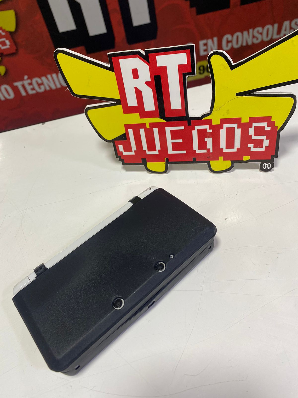 FUNDA DE SILICIONA PARA LA CONSOLA 3DS 6