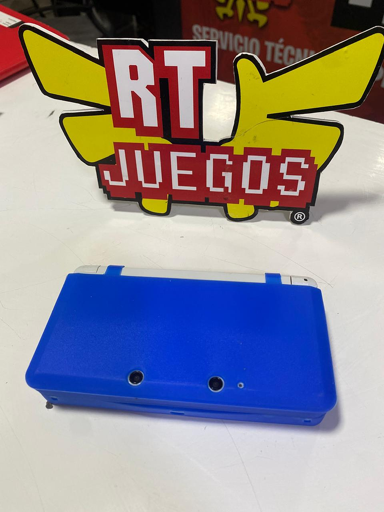 FUNDA DE SILICIONA PARA LA CONSOLA 3DS 8