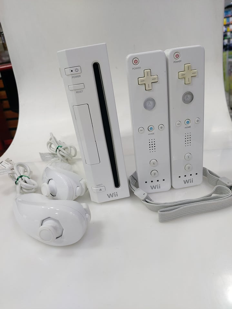 NINTENDO WII DESBLOQUEADA CON MAS DE 2000 JUEGOS 2 MANDOS 1