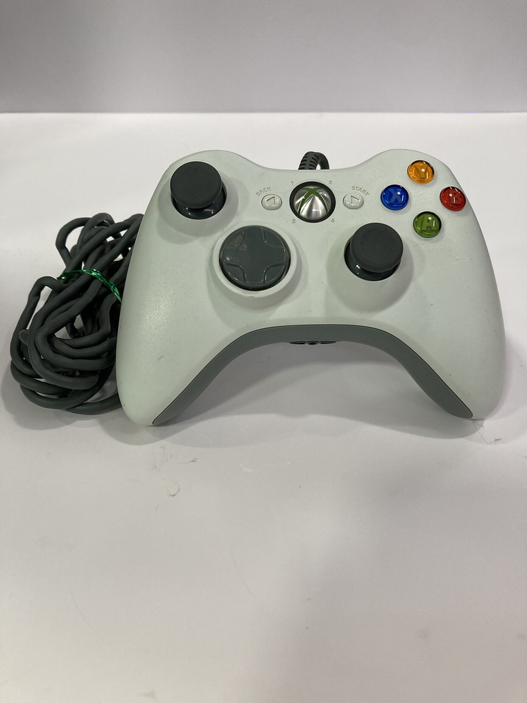 XBOX 360 CON DISCO DURO INTERNO 1GB 3