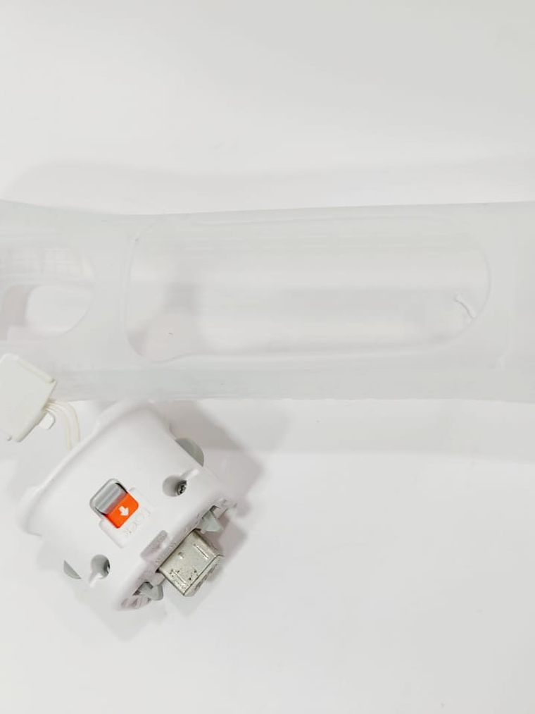 MOTIONPLUS PARA WIIMOTE CON FUNDA 4