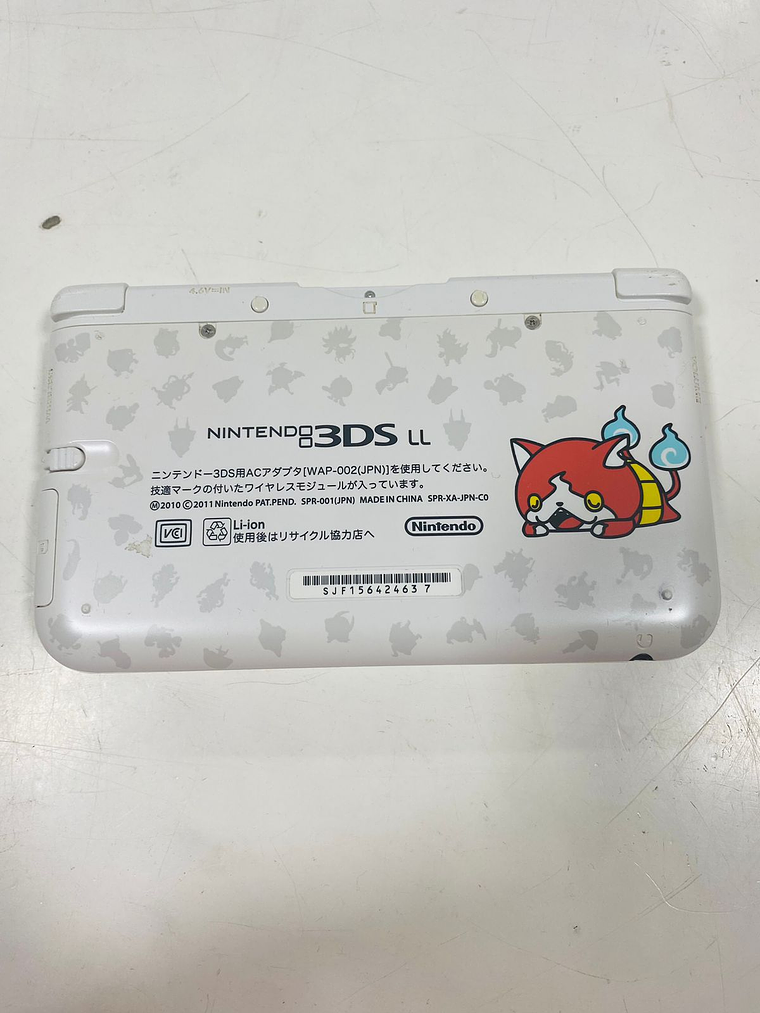 NINTENDO 3DS XL EDICIÓN de COLECCIÓN 8