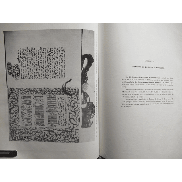 Álbum Paleografia/Diplomática Portuguesas Vol.1 Estampas 1976 P. Avelino De Jesus Da Costa