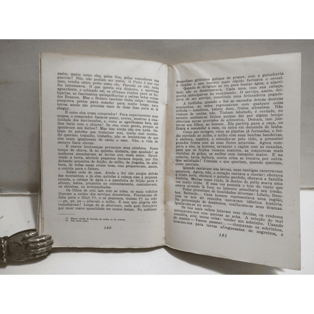 Uanga Feitiço - Romance folclórico Angolano 1951 Óscar Ribas