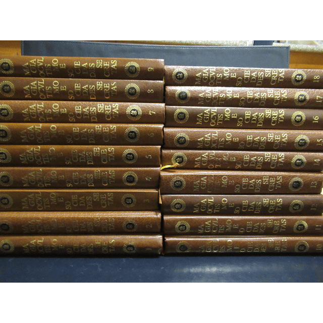 História Da Magia/Ocultismo/Sociedades Secretas Danielle Hemmert/Alex Roudene